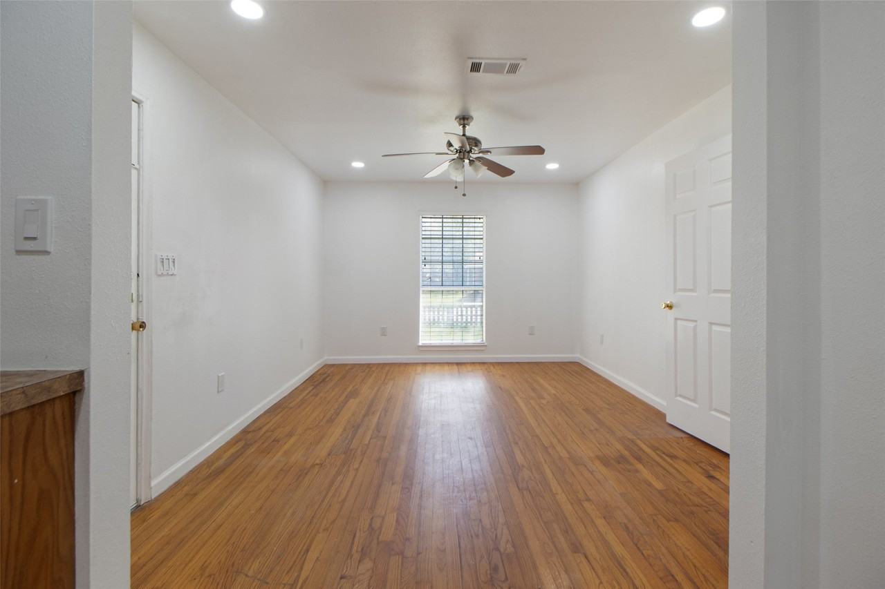 2707 Judy Dr - Photo 4 of 24