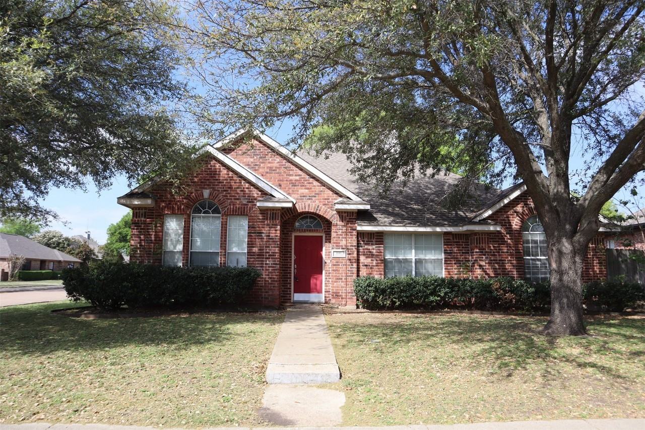 1605 Shady Oaks Ln