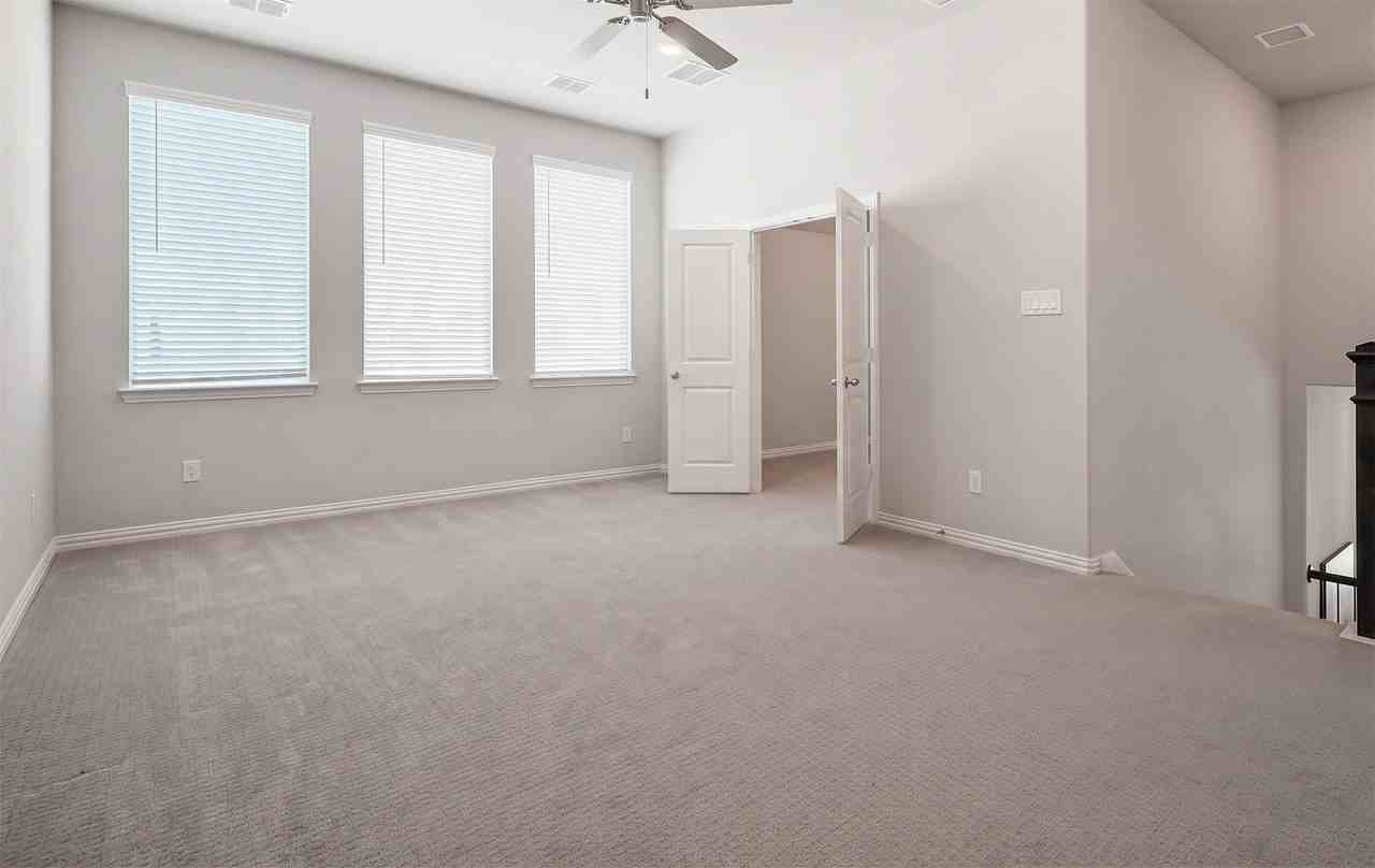 608 Artesian Dr - Photo 6 of 16