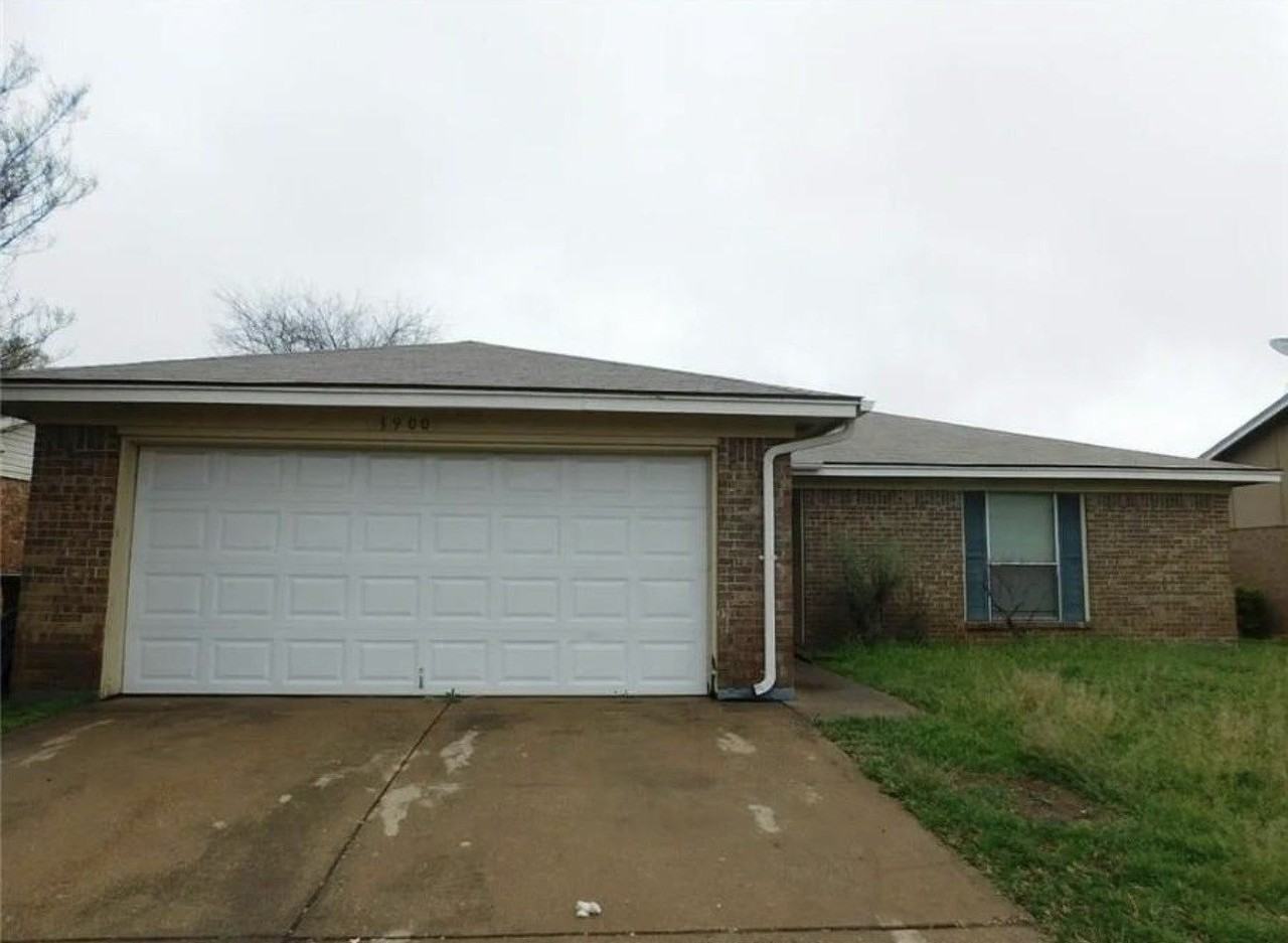 1900 Wurzburg Dr