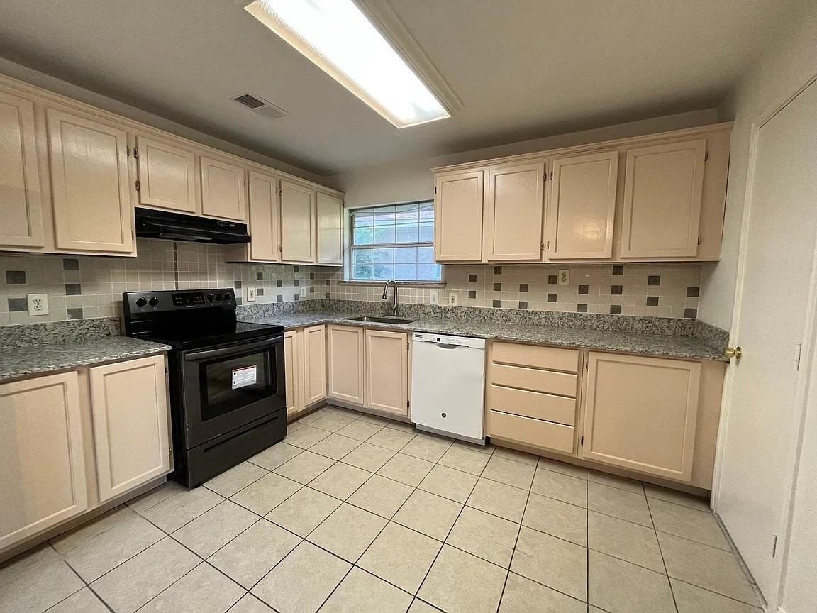 8936 Angleton Pl - Photo 2 of 15
