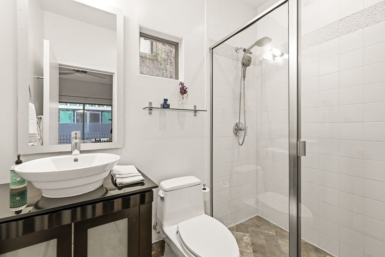 4025 Hawthorne Ave - Photo 6 of 33