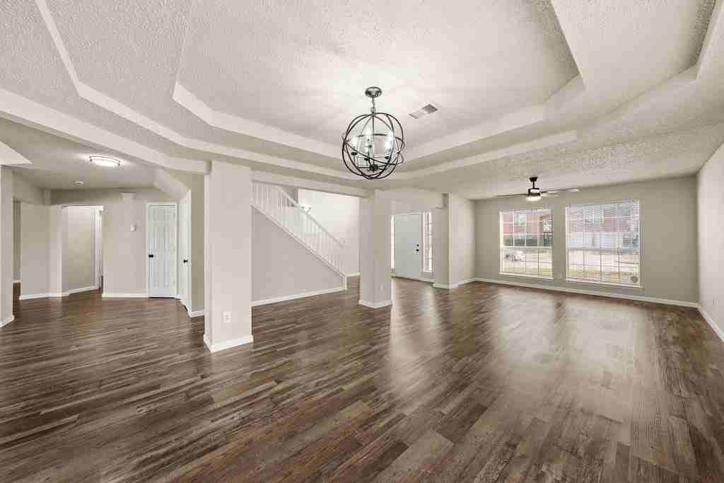 6209 San Marino Dr - Photo 4 of 27