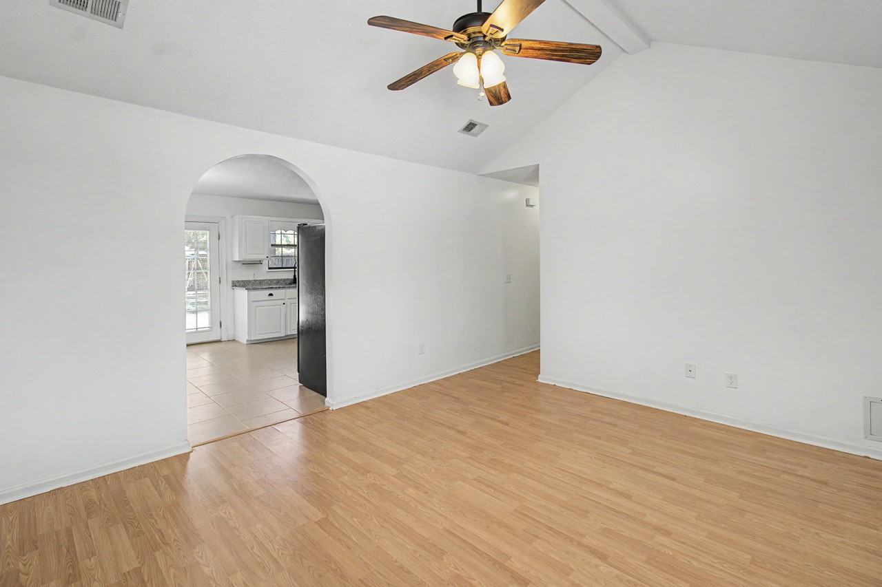 219 Kevin Rd #1 - Photo 3 of 29