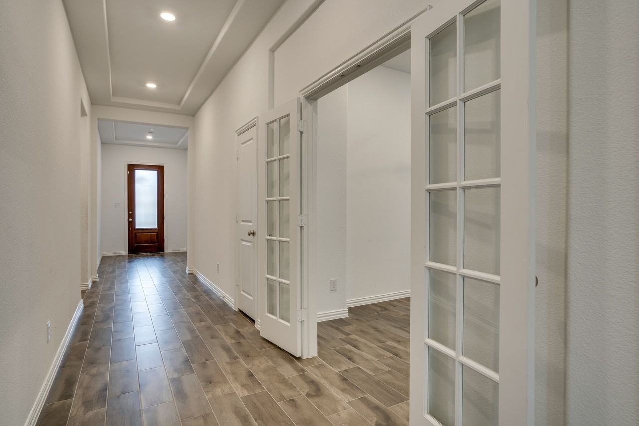 3716 Peachbush Ln - Photo 5 of 30