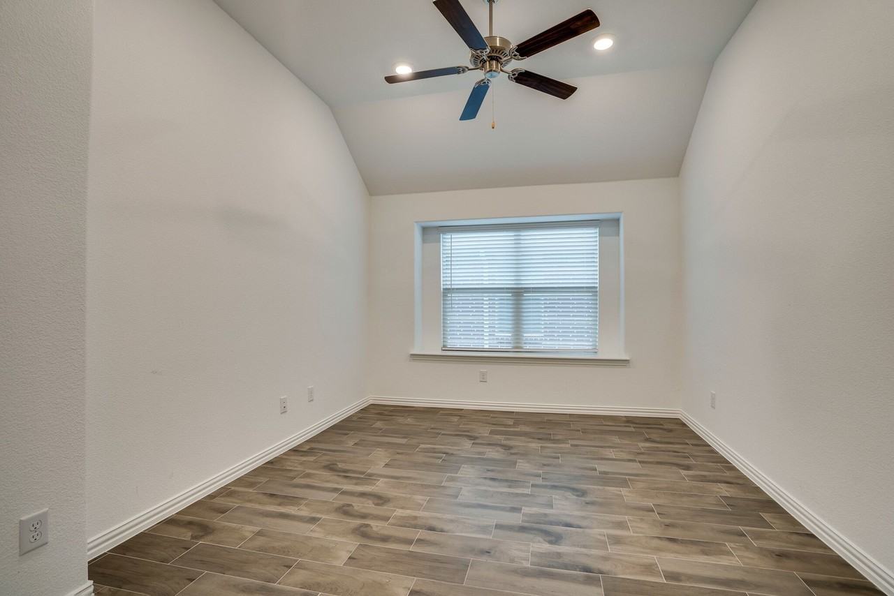 3716 Peachbush Ln - Photo 6 of 30