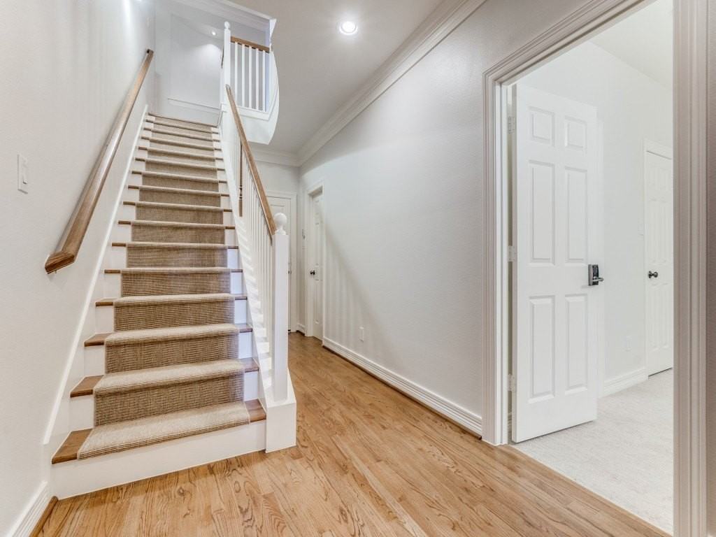 2412 Worthington St - Photo 3 of 22