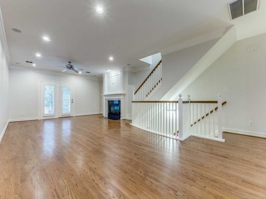 2412 Worthington St - Photo 5 of 22