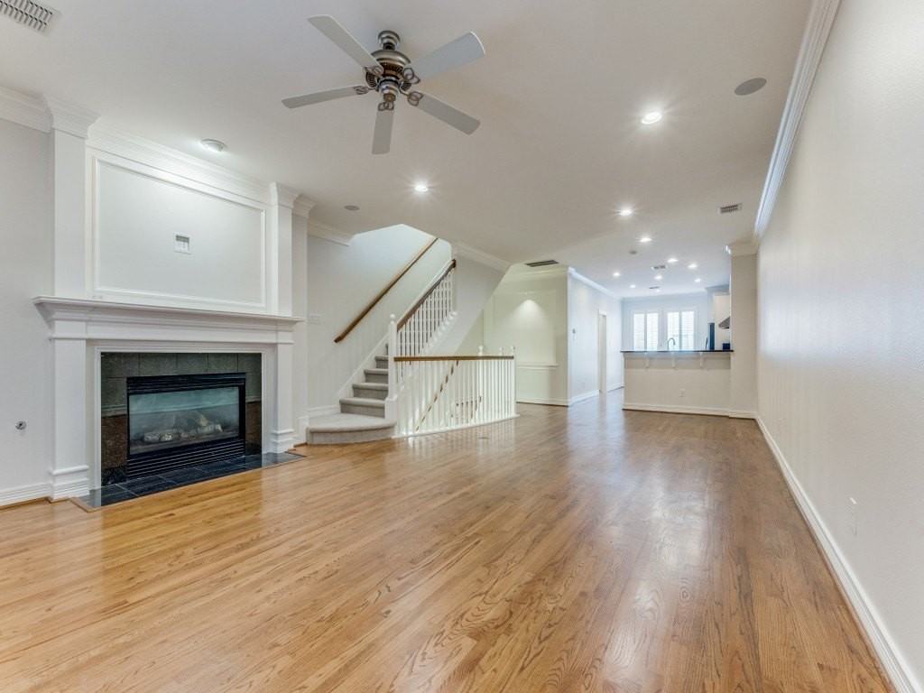 2412 Worthington St - Photo 6 of 22