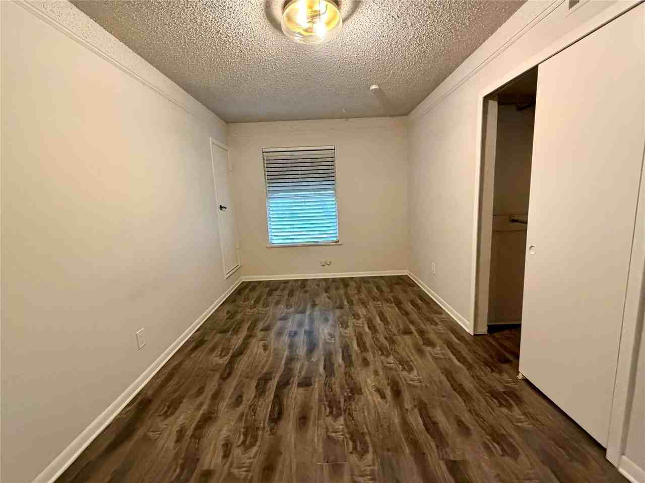 6455 Waverly Way - Photo 6 of 7