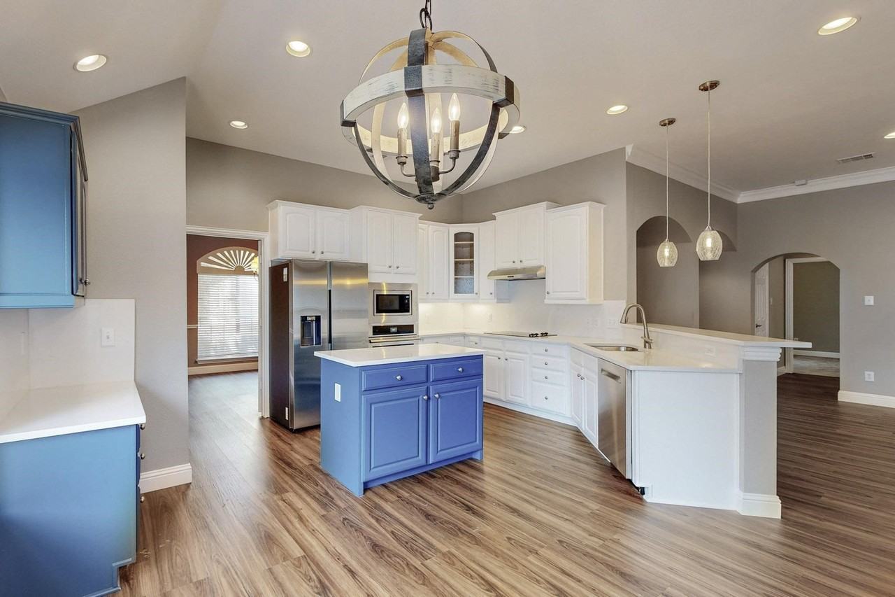 644 Stafford Cir - Photo 6 of 40