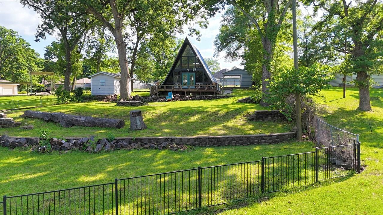 467 Old Mill Ln - Photo 5 of 24