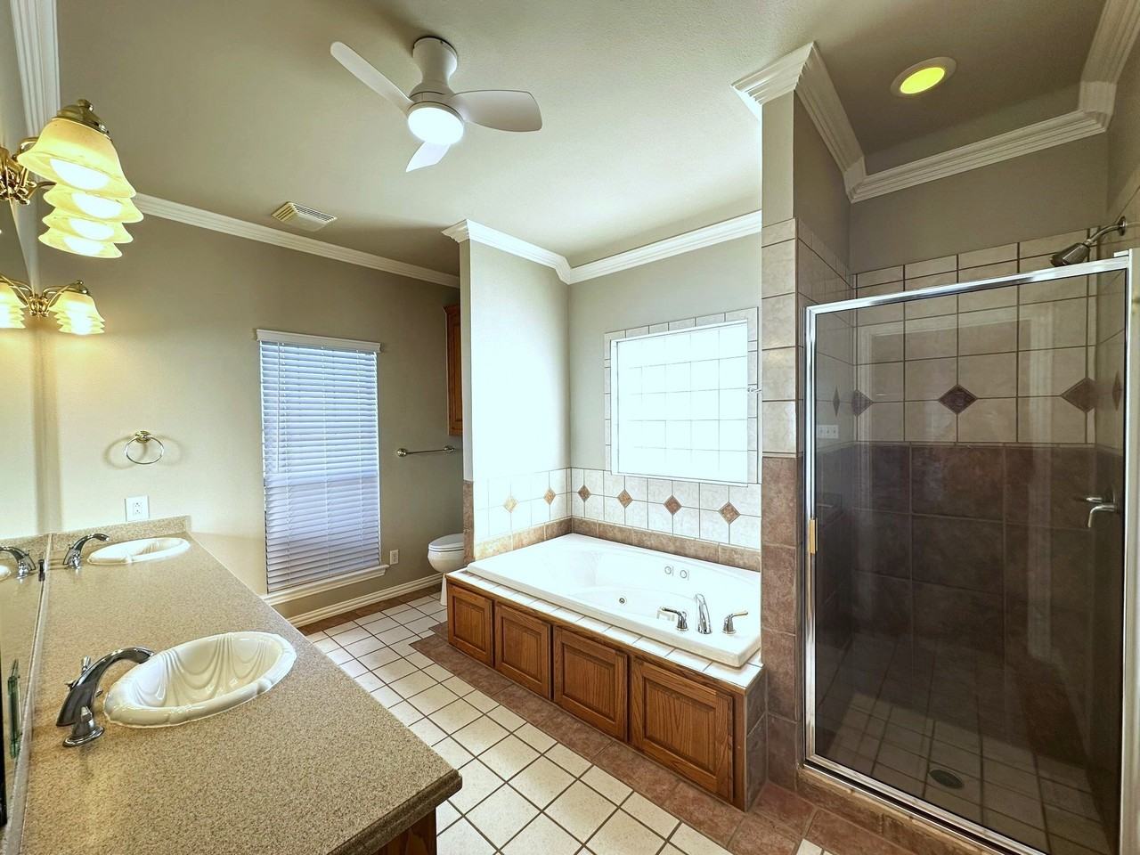 8324 County Road 1006 - Photo 3 of 23