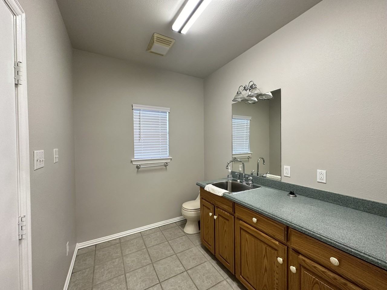 8324 County Road 1006 - Photo 7 of 23