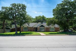 featured image of 2237 Norwood Dr