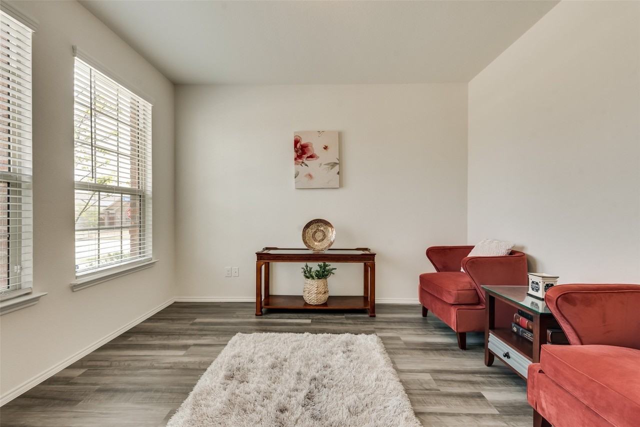 4003 Bighorn Dr - Photo 7 of 40