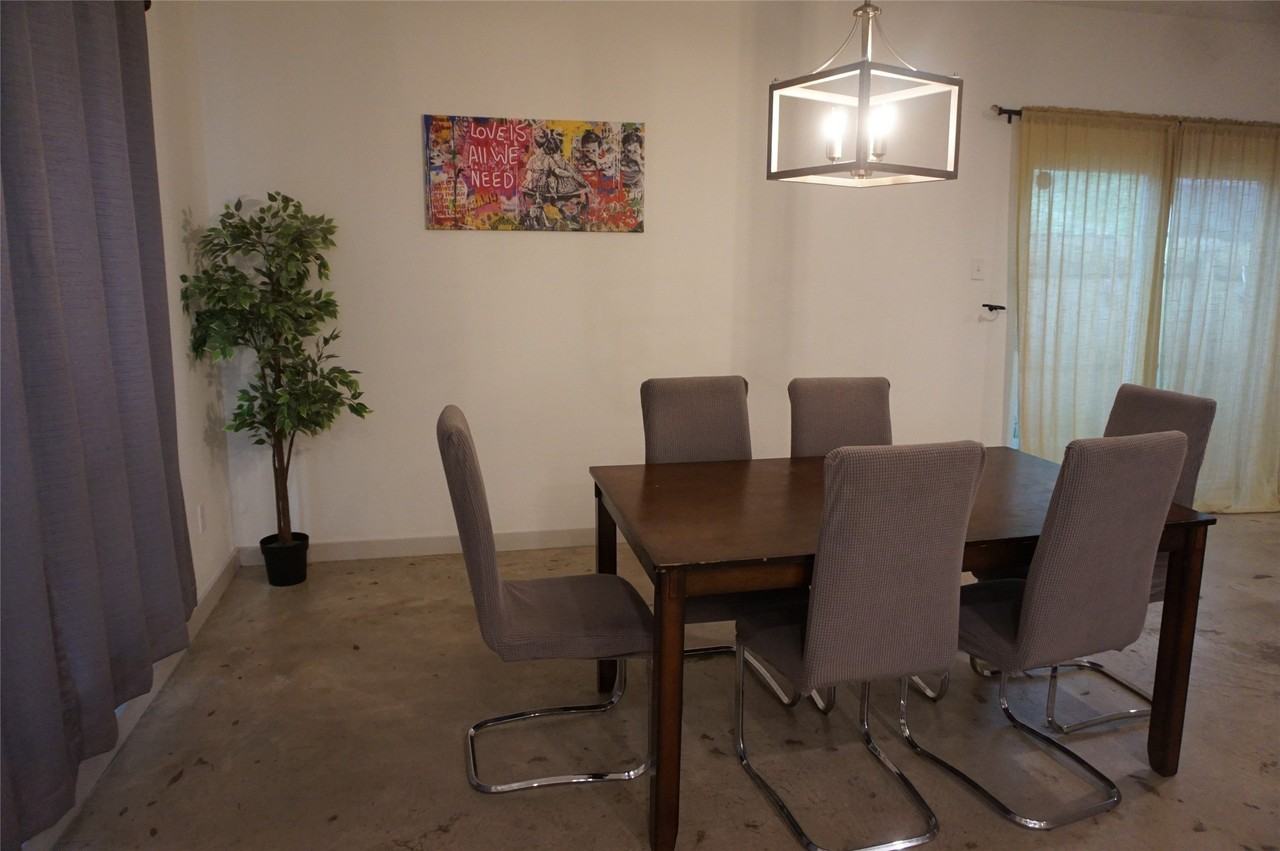 2811 Morning Ave - Photo 5 of 11