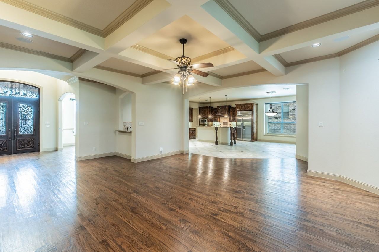 7565 Rawlins Ln - Photo 4 of 40