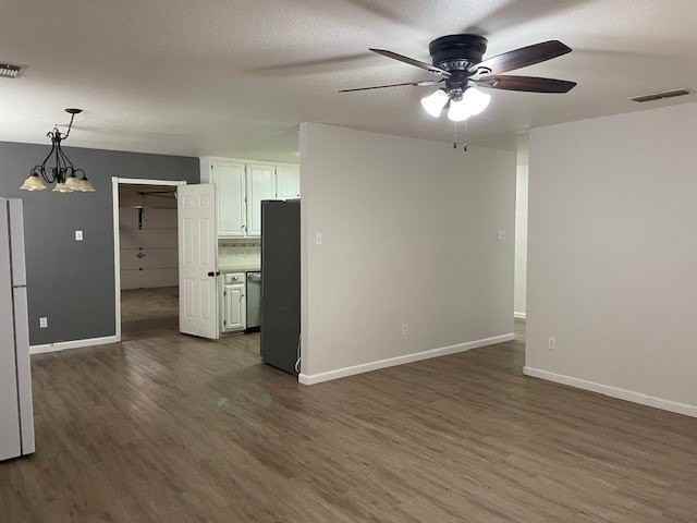 7601 Thompson Pkwy - Photo 3 of 18