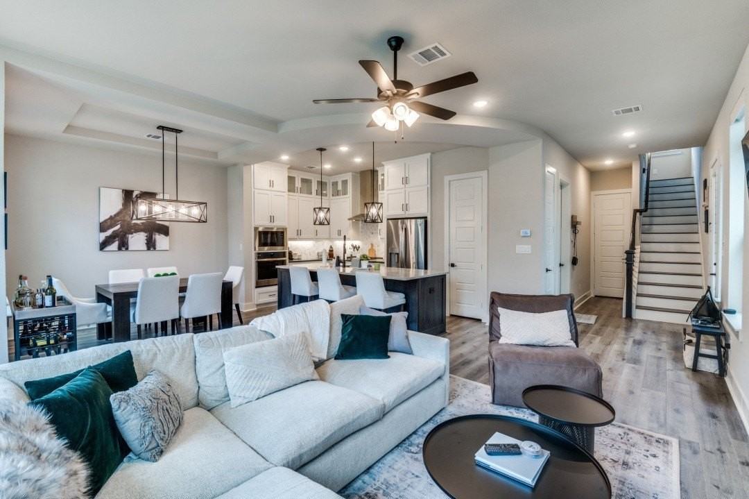 1040 Tea Olive Ln - Photo 2 of 12