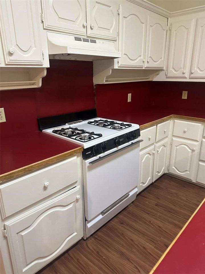 3819 Henry St - Photo 3 of 5
