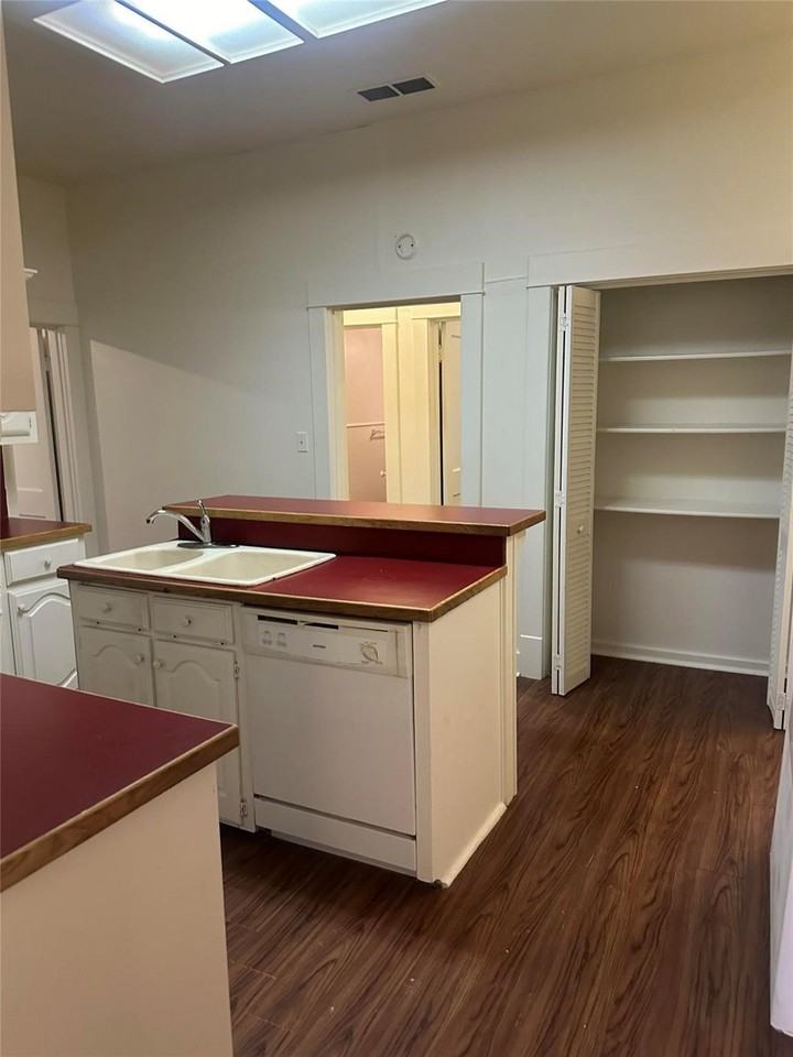 3819 Henry St - Photo 4 of 5