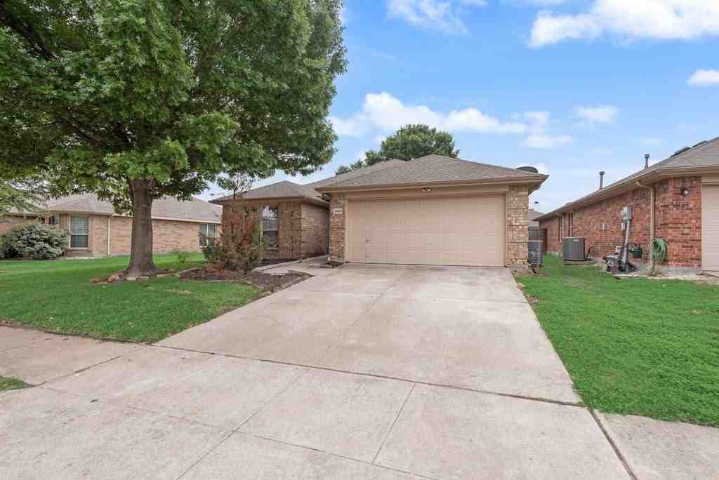9909 Coolidge Dr - Photo 5 of 30