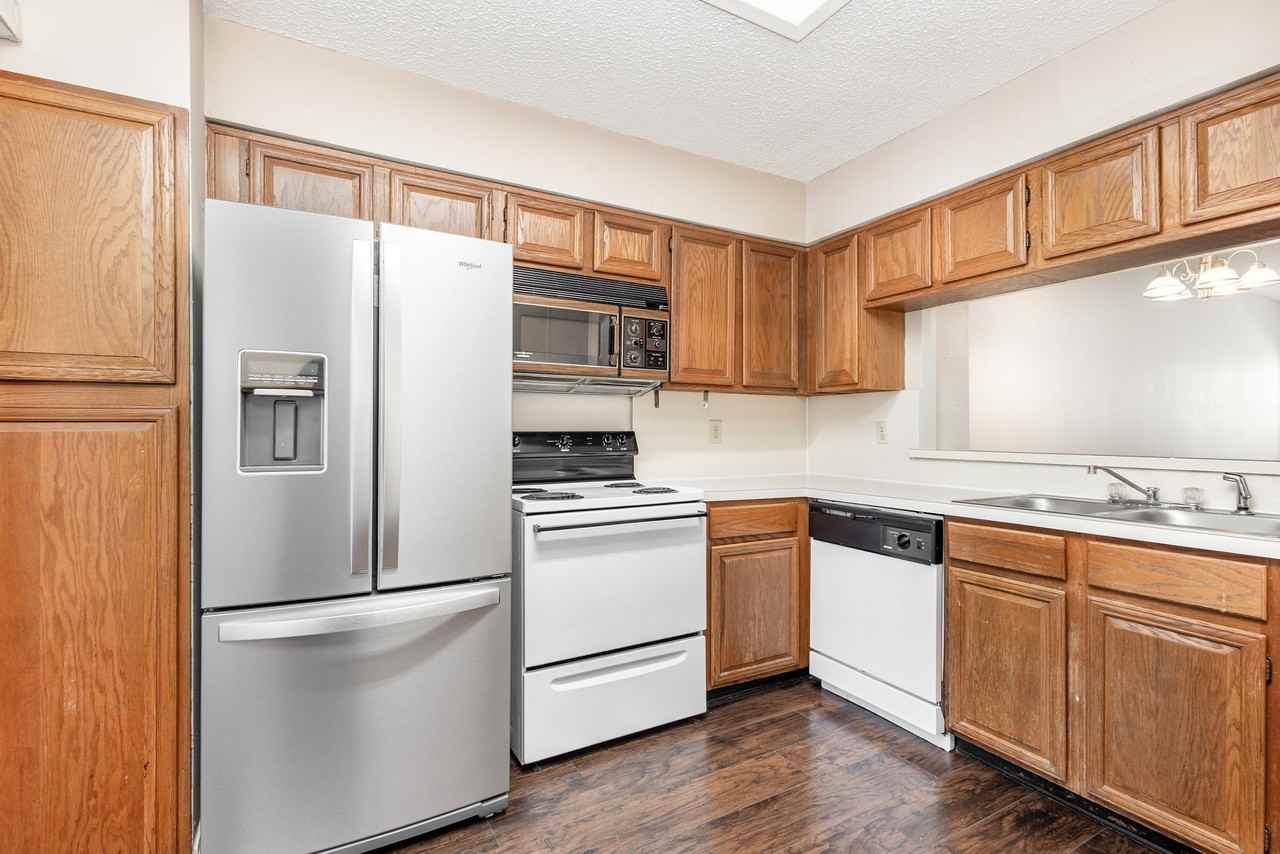 5740 Martel Ave #B3 - Photo 6 of 22