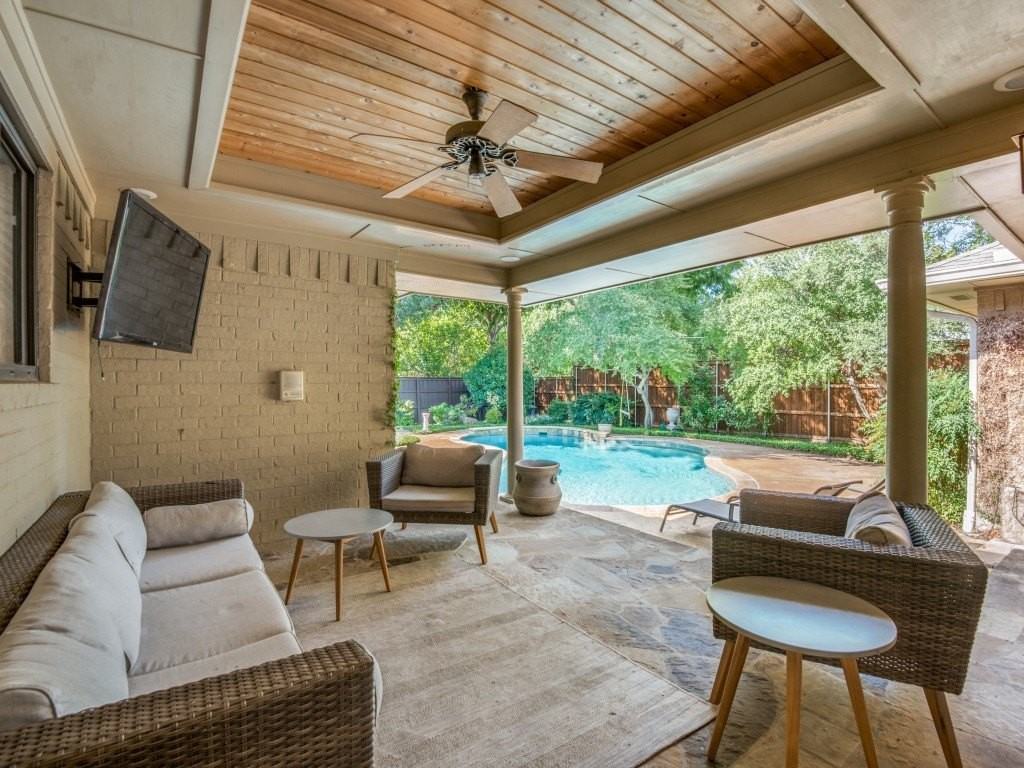 3709 Peter Pan Dr - Photo 3 of 20