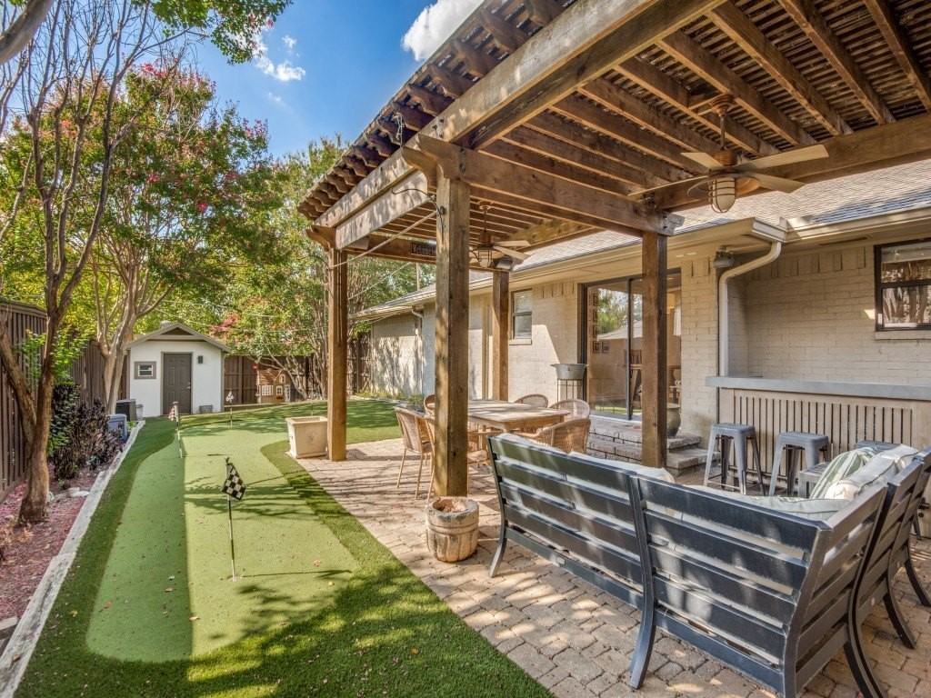 3709 Peter Pan Dr - Photo 4 of 20