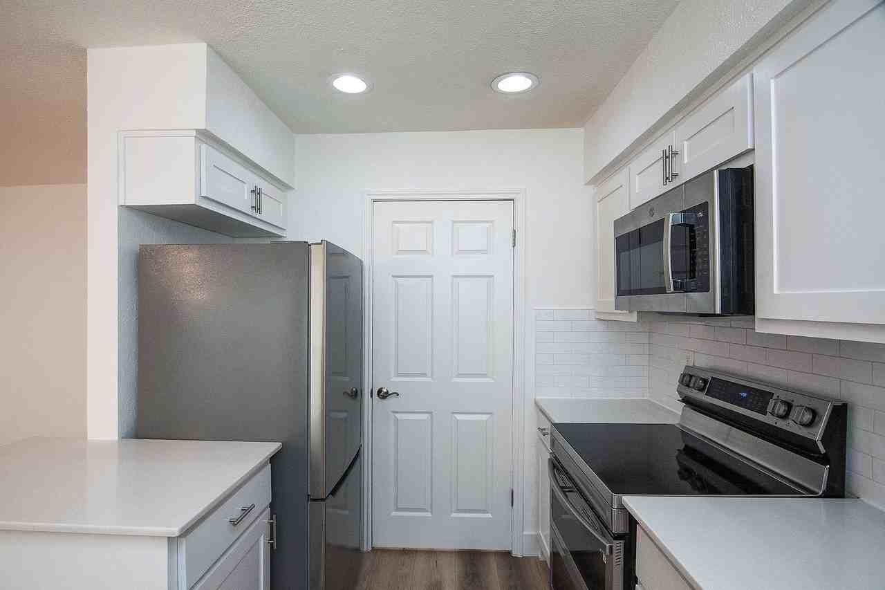 1100 Calico Ln #1311 - Photo 3 of 23