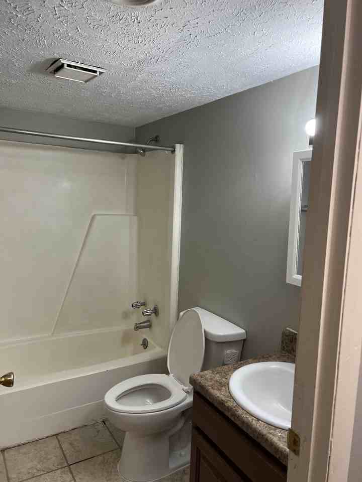 100 Orchard Hill Dr #104 - Photo 5 of 11