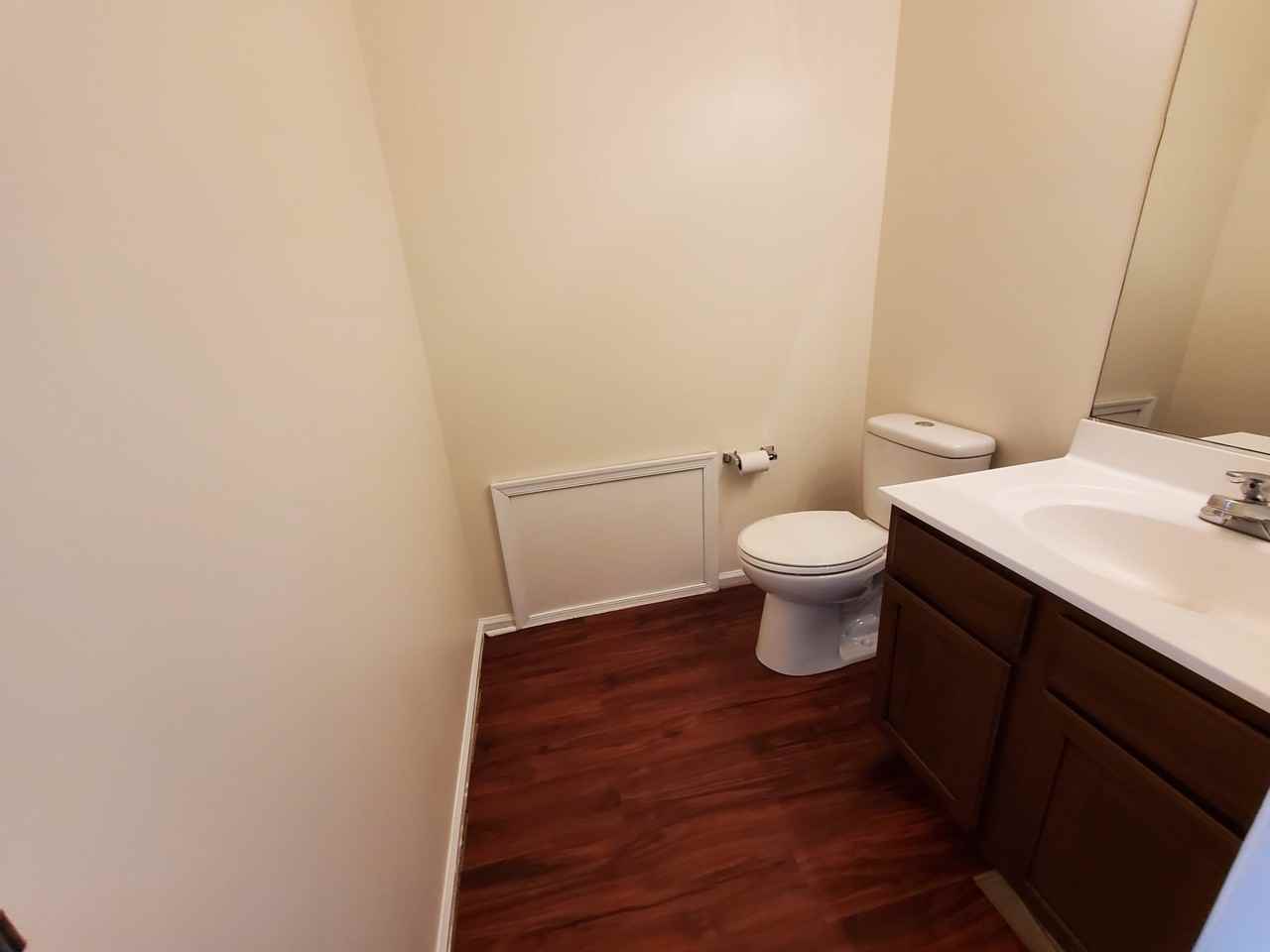 1841 Auburn St #1841 - Photo 4 of 11