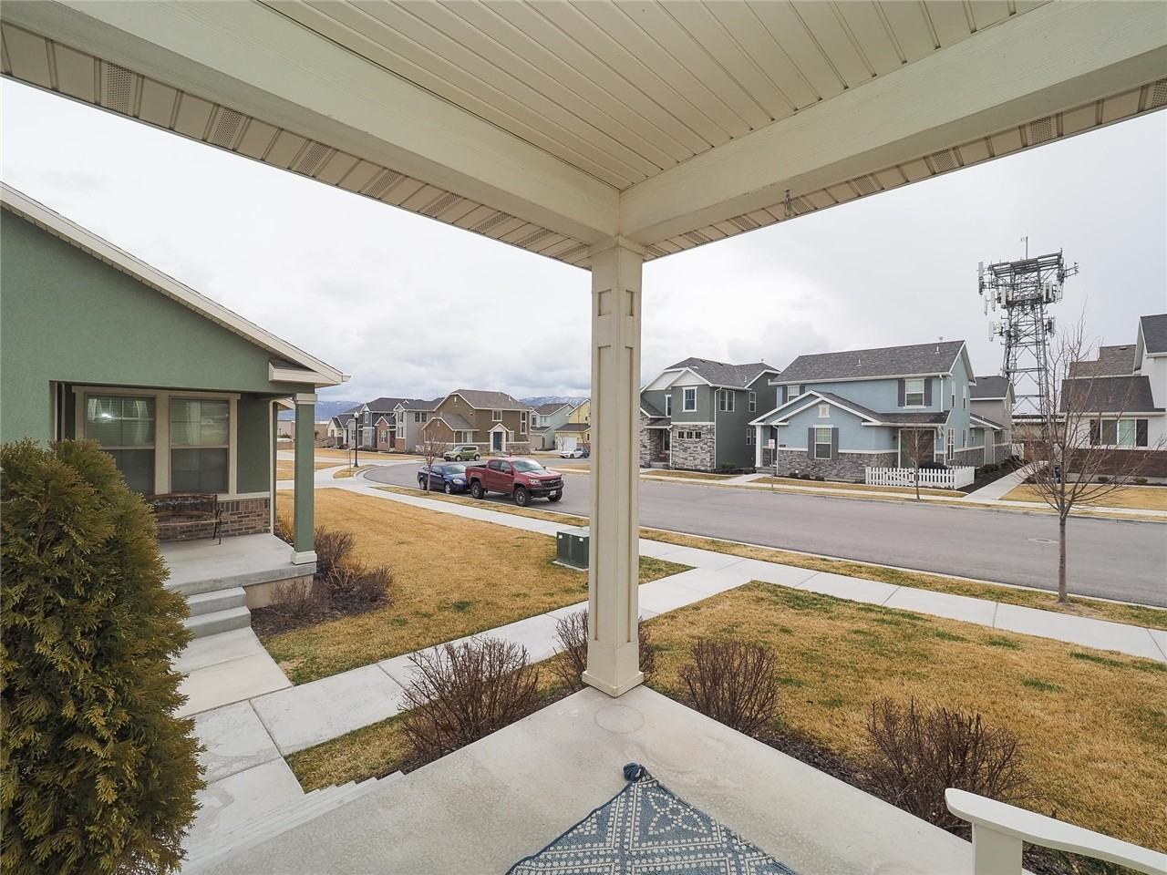 2108 W Kimber Ln - Photo 4 of 33