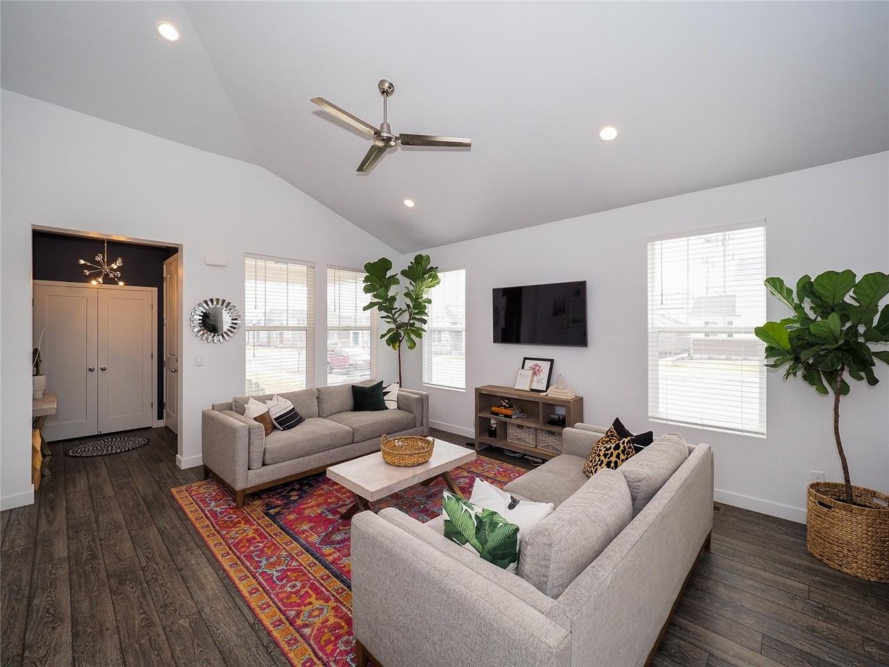 2108 W Kimber Ln - Photo 6 of 33