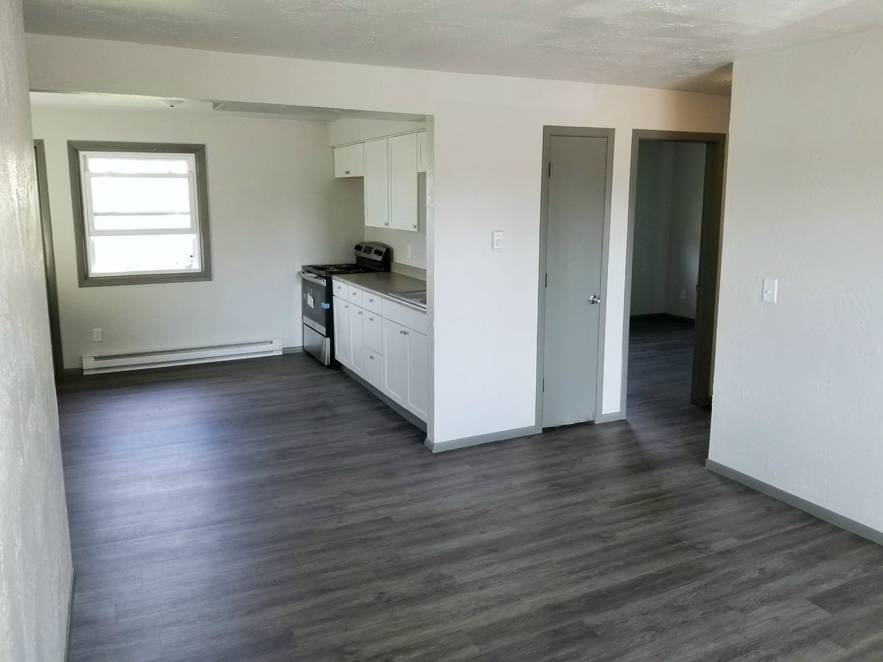 203 Clairmont Ct #4 - Photo 4 of 13