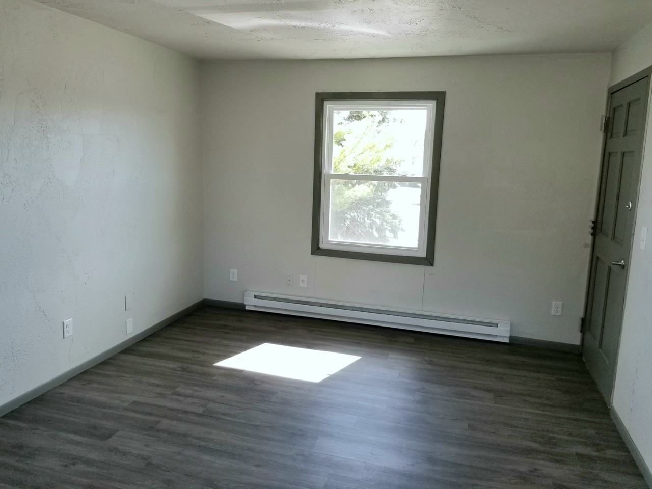 203 Clairmont Ct #4 - Photo 6 of 13
