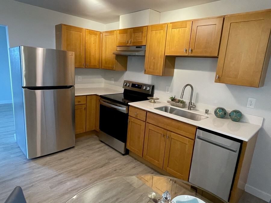3130 Broadway #6 - Photo 4 of 22