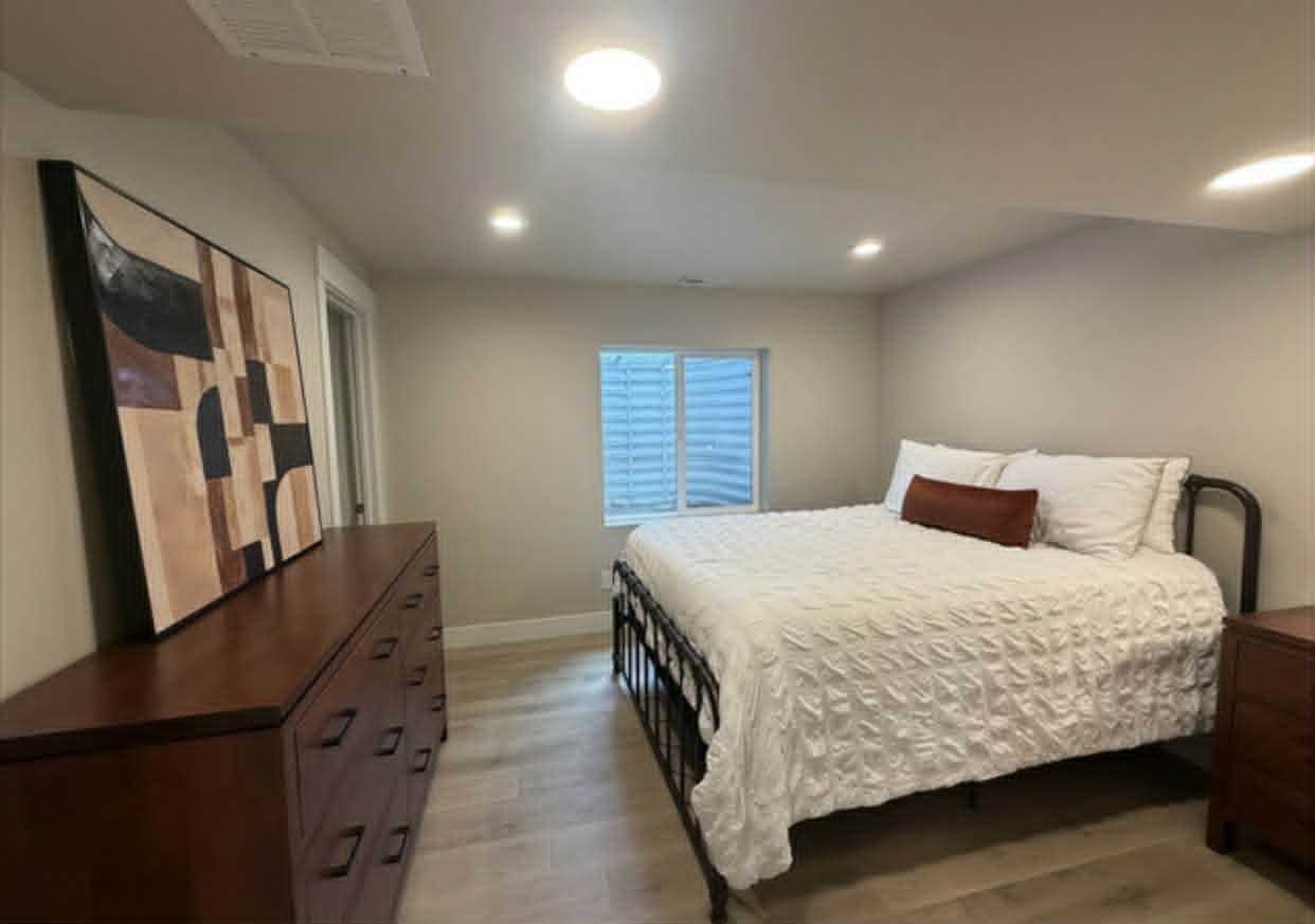 10328 S Yellow Knife Way - Photo 3 of 9