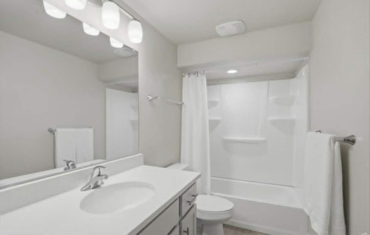 10328 S Yellow Knife Way - Photo 6 of 9