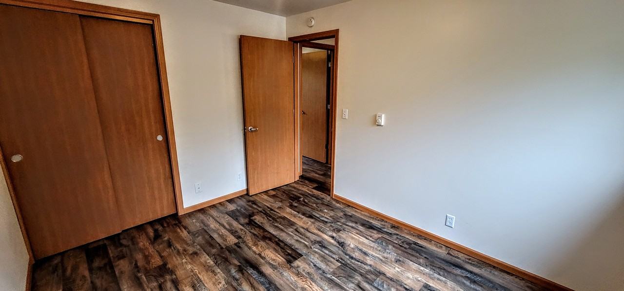 2820 75th Pl Se #103 - Photo 5 of 13