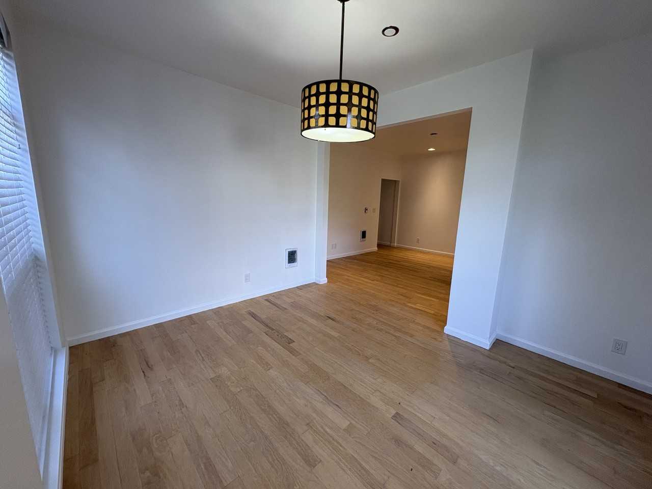 2173 Nw Everett St #3 - Photo 4 of 18