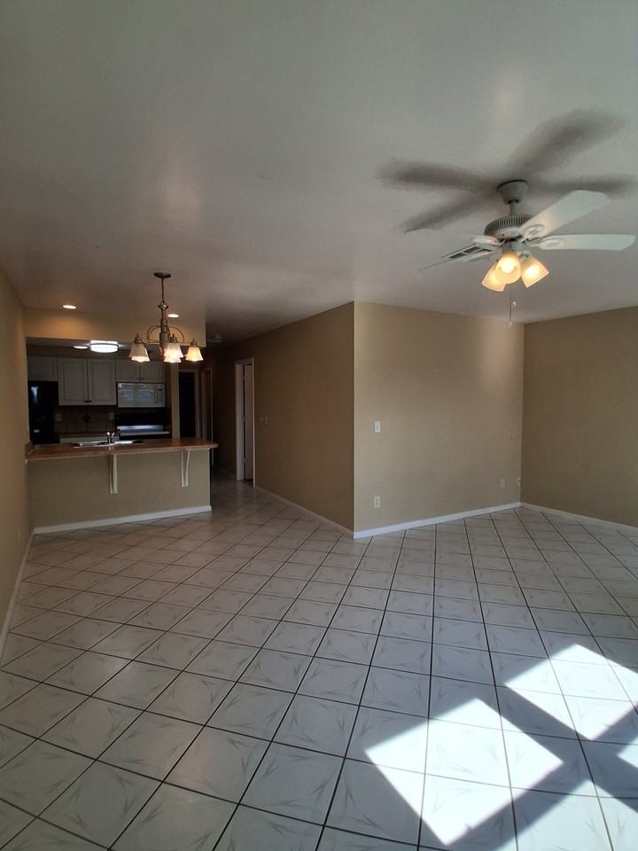 4500 Skyline Blvd #4500 - Photo 5 of 20