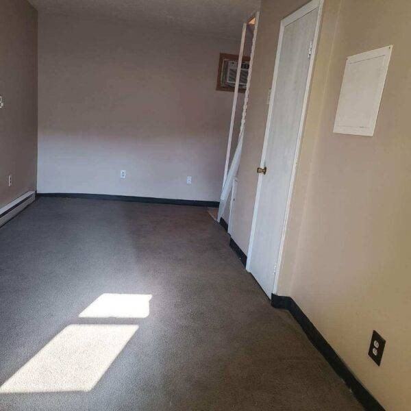 2803 Cleveland Ave S #4 - Photo 2 of 8