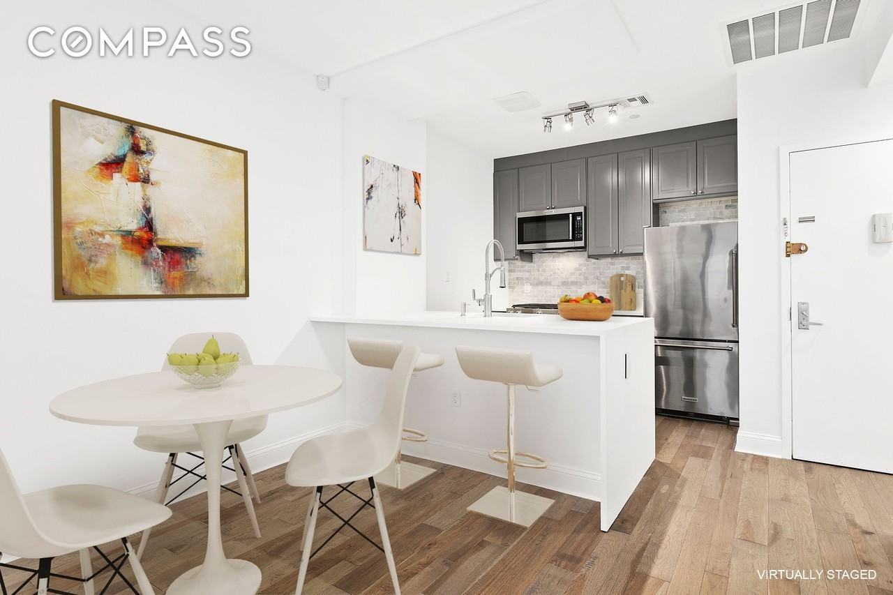 886 Myrtle Ave #2A - Photo 2 of 5