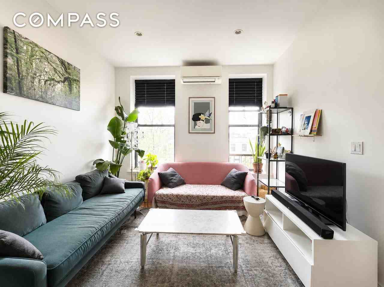 154 Summit St #4 - Photo 2 of 7