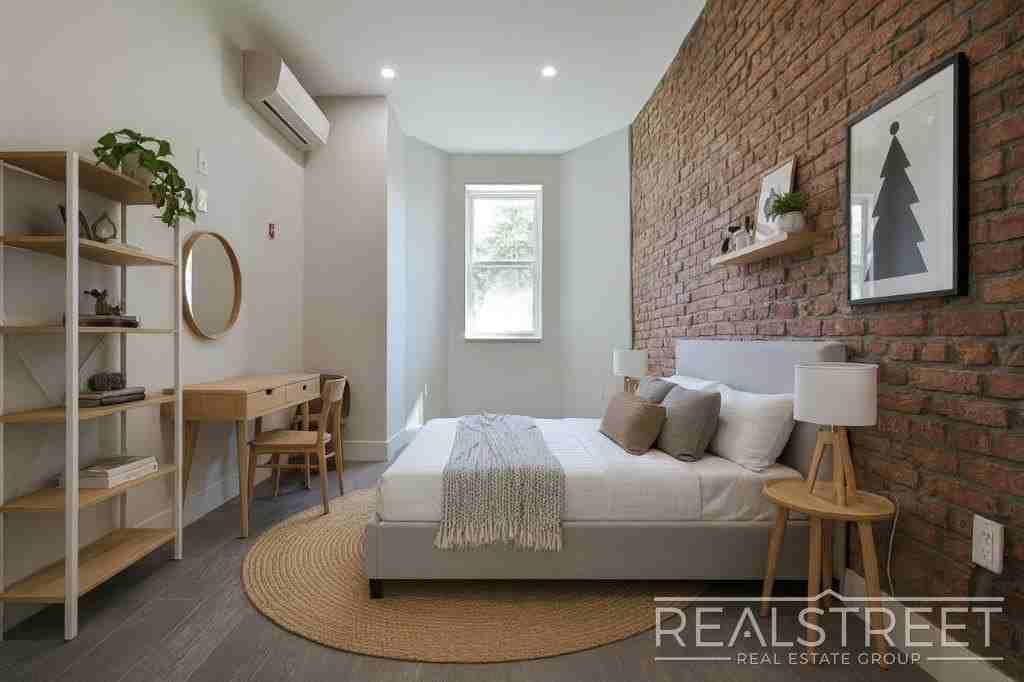 2517 Bedford Ave #3B - Photo 4 of 12