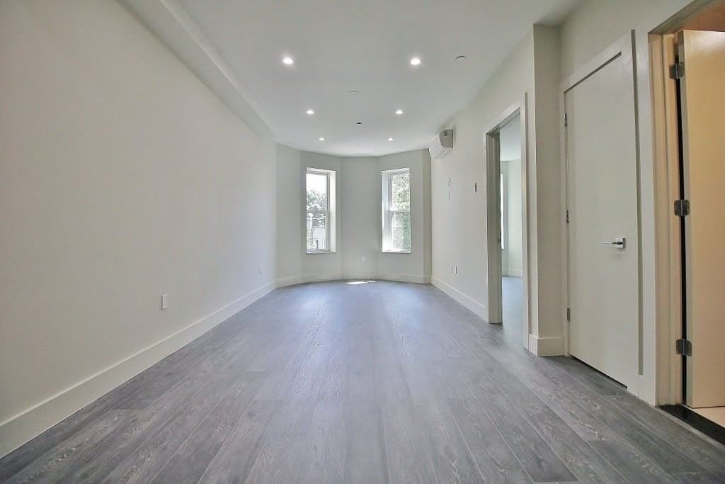 2517 Bedford Ave #3B - Photo 6 of 12