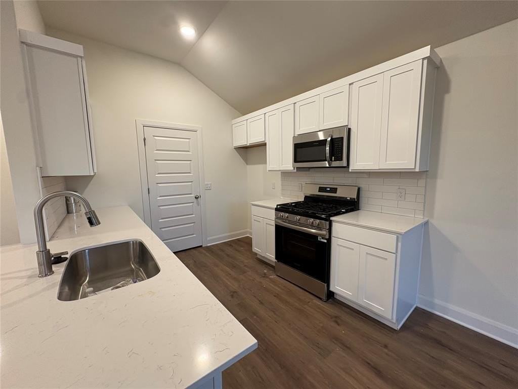 9104 Blackfork Ln - Photo 3 of 12