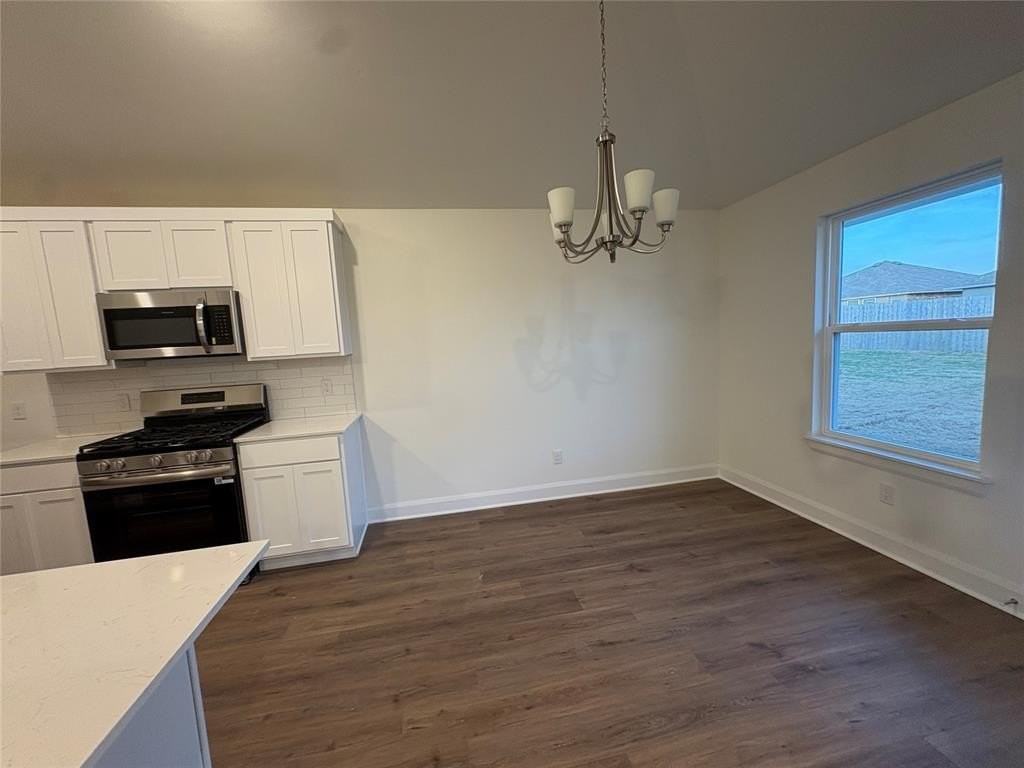 9104 Blackfork Ln - Photo 4 of 12